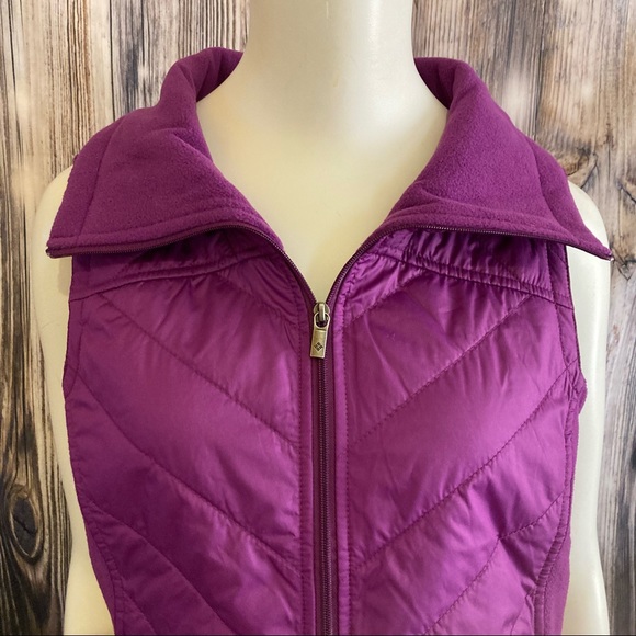 Columbia Vest - Picture 2 of 13